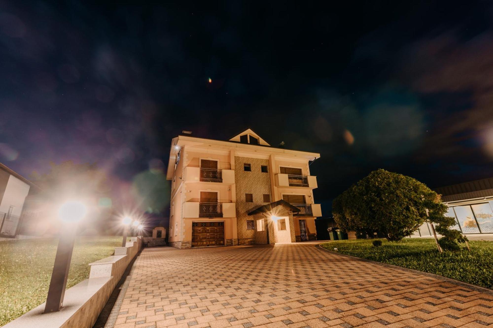 Villa Lamija Bihać Buitenkant foto