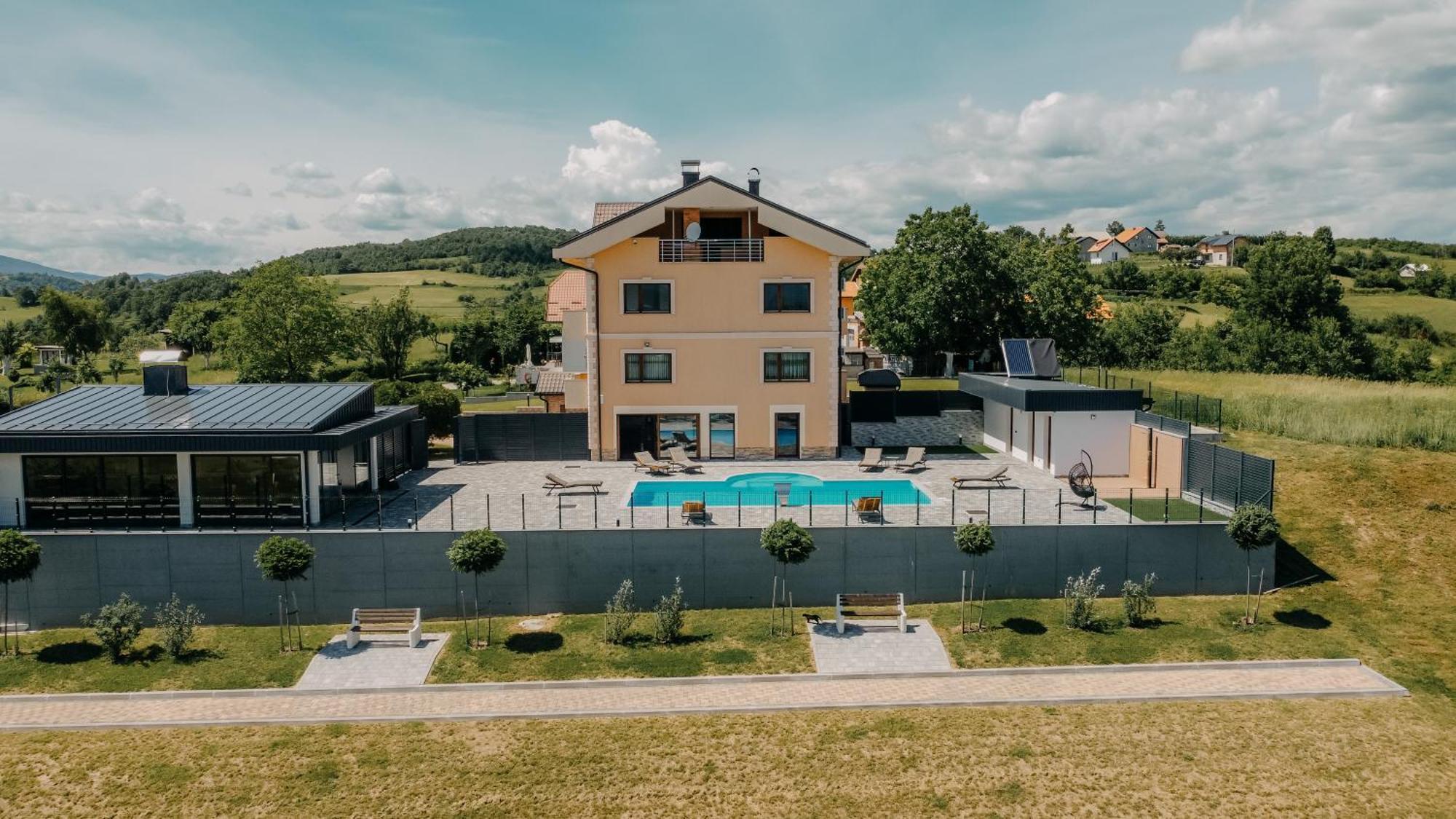 Villa Lamija Bihać Buitenkant foto